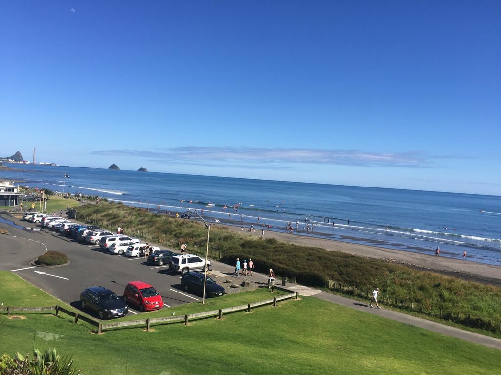 Ocean Front East End Beach House New Plymouth Dış mekan fotoğraf