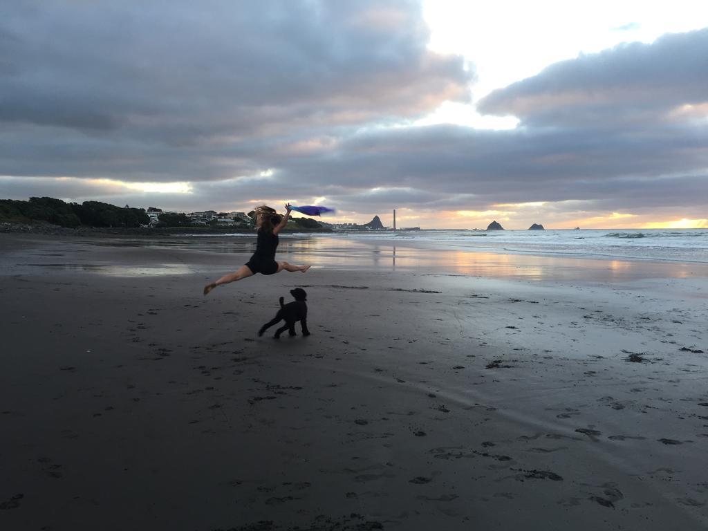 Ocean Front East End Beach House New Plymouth Dış mekan fotoğraf