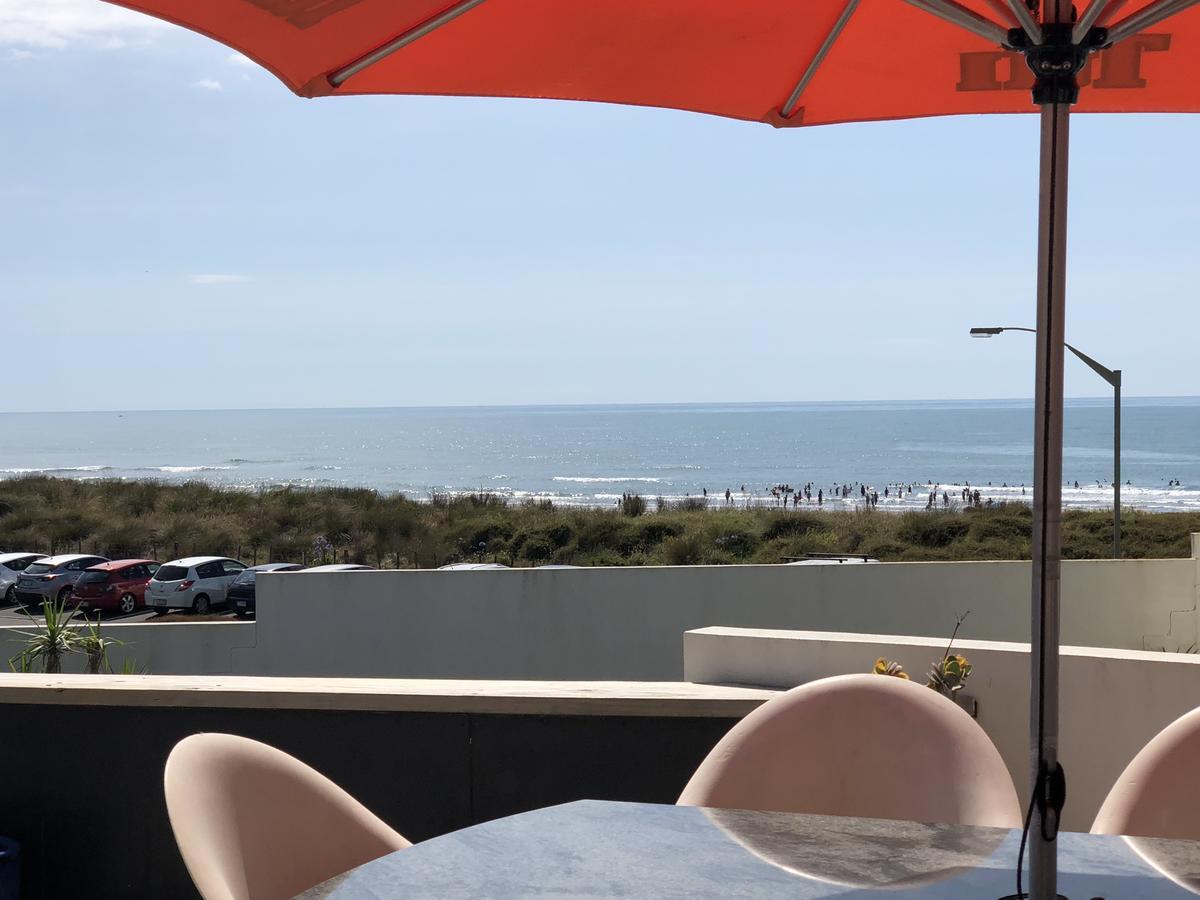 Ocean Front East End Beach House New Plymouth Dış mekan fotoğraf